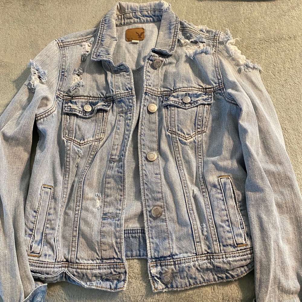 Distressed Jean jacket American eagle